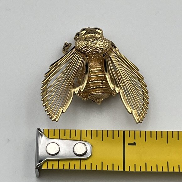 Vintage Monet Honey Bee Bumble Pin Brooch Signed Gold Tone Insect Textured - Picture 5 of 5